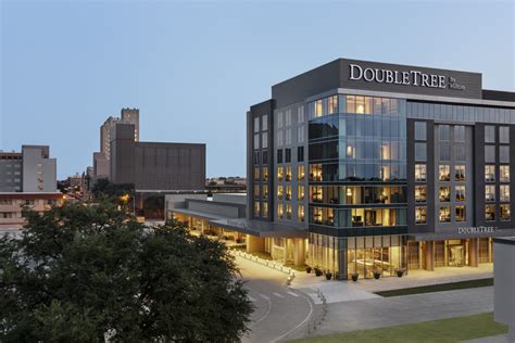 doubletree abilene restaurant